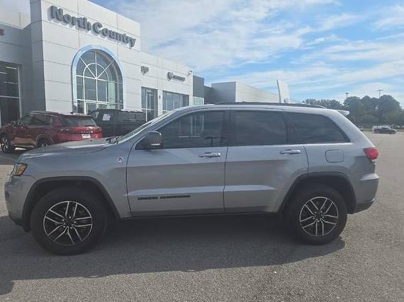 JEEP GRAND CHEROKEE 2019 1C4RJFLG2KC659943 image